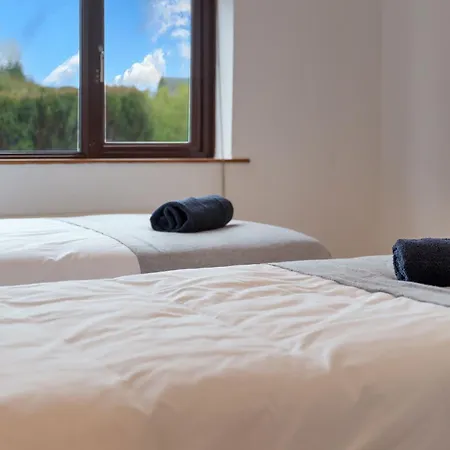 Lower Kilmacredock - Intel *