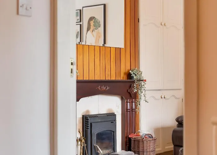 Lower Kilmacredock - Intel *