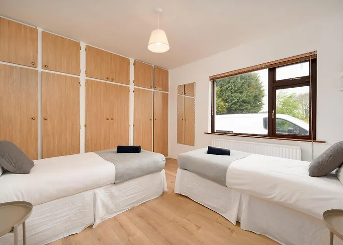 Lower Kilmacredock - Intel * Leixlip