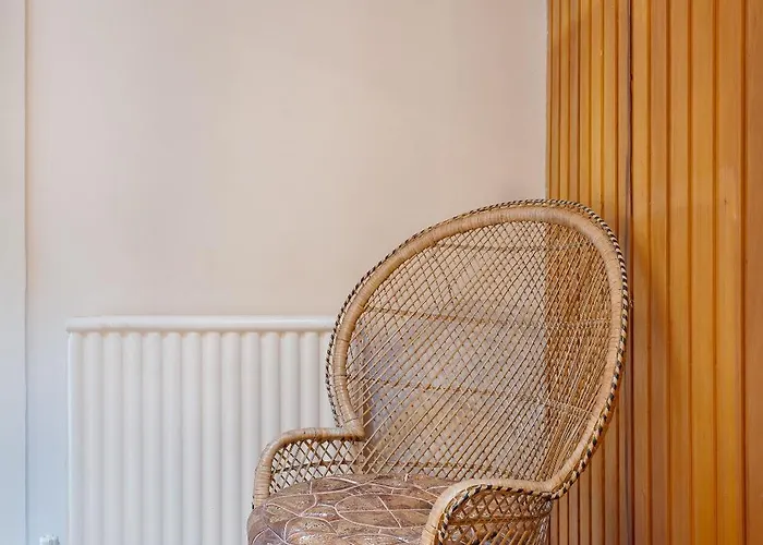 Lower Kilmacredock - Intel